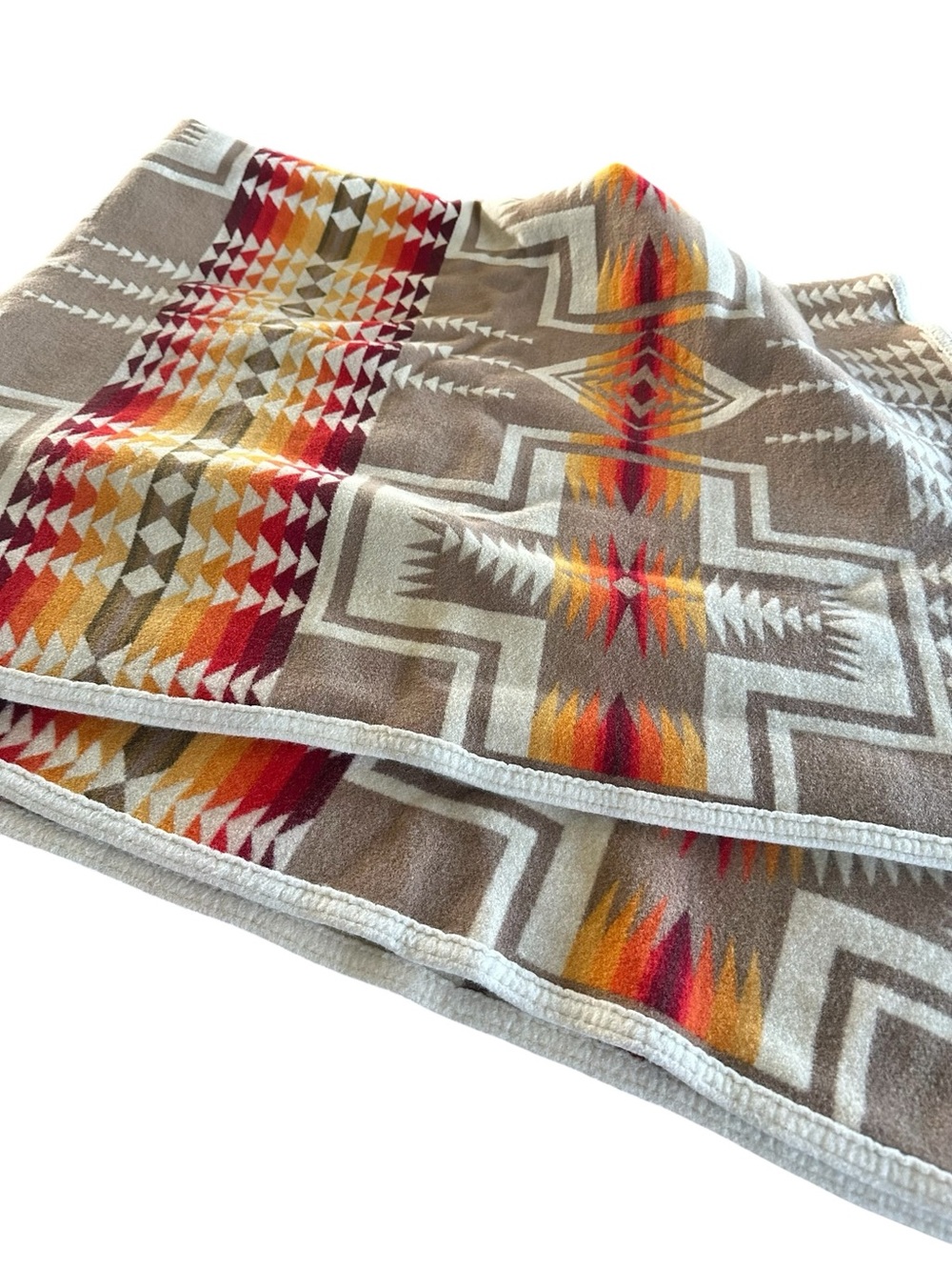 Pendleton Beaver State Wool Throw Blanket Cozy Southwestern Pattern 50” x 70” - Picture 4 of 16